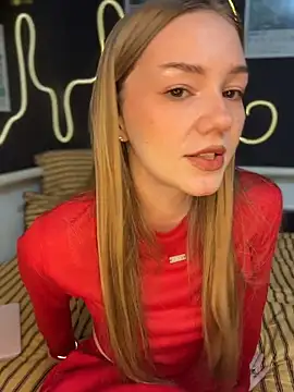 MilaMoone's Live XXX Chat