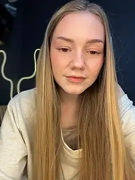 MilaMoone Live XXX Chat