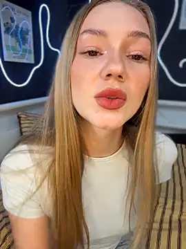 Czat XXX na żywo – MilaMoone