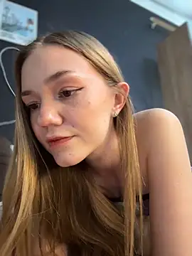 Živý XXX chat MilaMoone