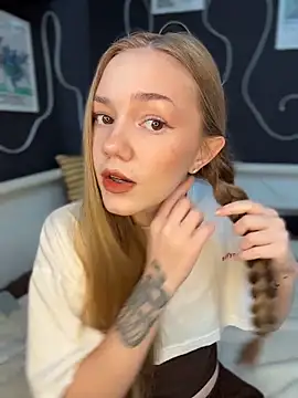 צ'אט XXX בשידור חי של MilaMoone