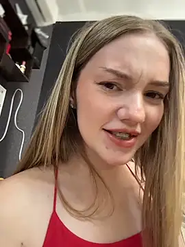 MilaMoone Chat XXX in diretta