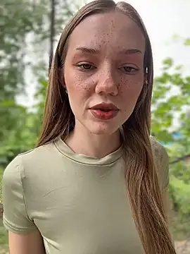MilaMoone Webcam Show