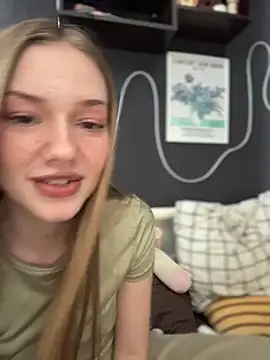 Chat XXX en directo de MilaMoone