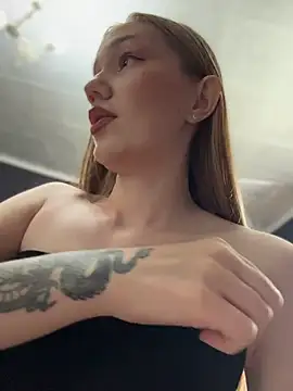 Chat XXX en directo de MilaMoone