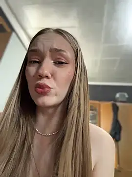 MilaMoone Chat XXX live