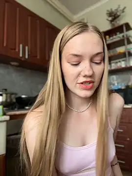 Chat XXX en directo de MilaMoone