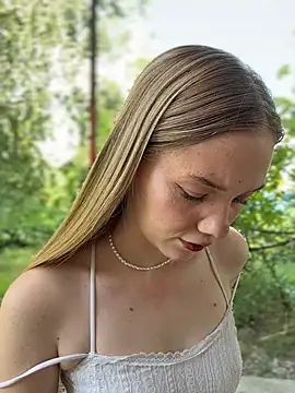 MilaMoone Webcamshow