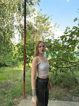 MilaMoone – Live XXX-chat