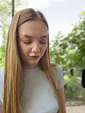Czat XXX na żywo – MilaMoone