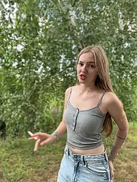 MilaMoone's Live XXX Chat