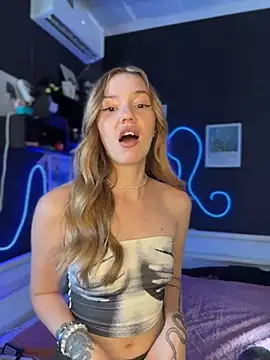 MilaMoone 라이브 XXX 채팅