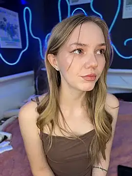 MilaMoone's Live XXX Chat