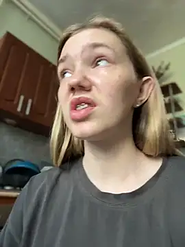 MilaMoone Obrolan Langsung XXX