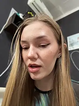 MilaMoone Live XXX-chat