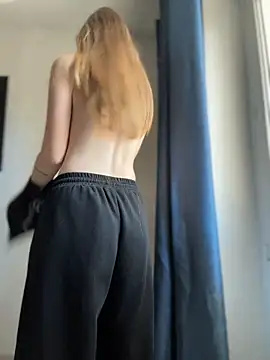 Živý XXX chat MilaMoone