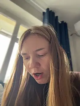 MilaMoonen Live XXX chat