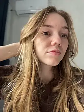 MilaMoonen Live XXX chat