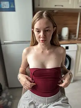 MilaMoone Chat XXX live