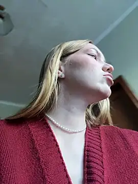 MilaMoone – Live XXX-chat
