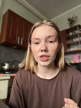 Онлайн чат XXX MilaMoone
