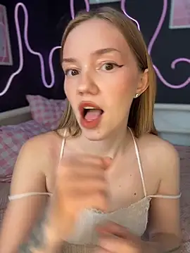 MilaMoone's Live XXX Chat
