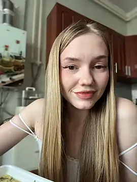 צ'אט XXX בשידור חי של MilaMoone
