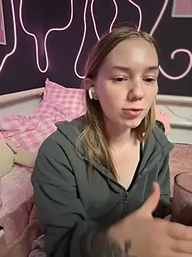 MilaMoone Live XXX-Chat