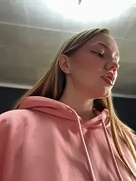 MilaMoone Webcam show