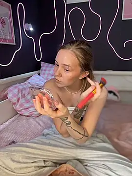 MilaMoone Webcam show