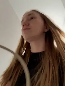 MilaMoonen Live XXX chat