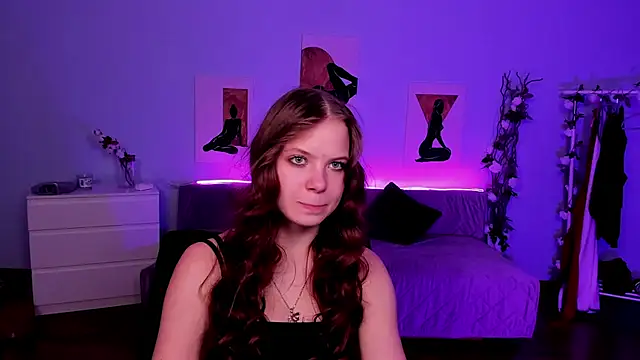 BetsyKiss Adlı Modelin Canlı XXX Sohbeti