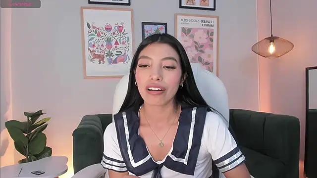 Tiffany_Low Chat XXX in diretta