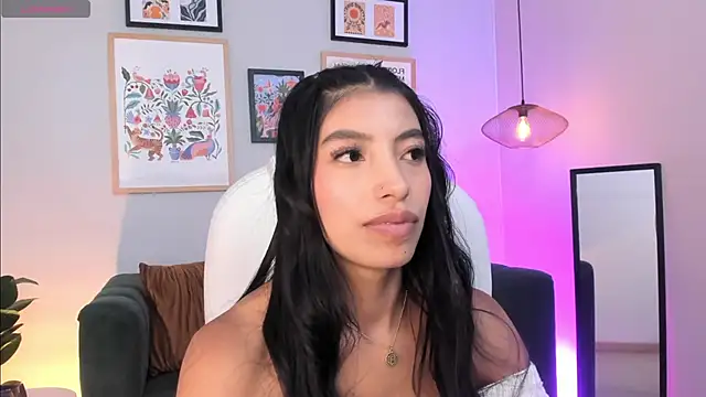 Tiffany_Low Adlı Modelin Canlı XXX Sohbeti