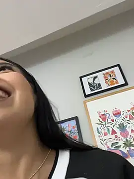 Tiffany_Low Live Chatraum