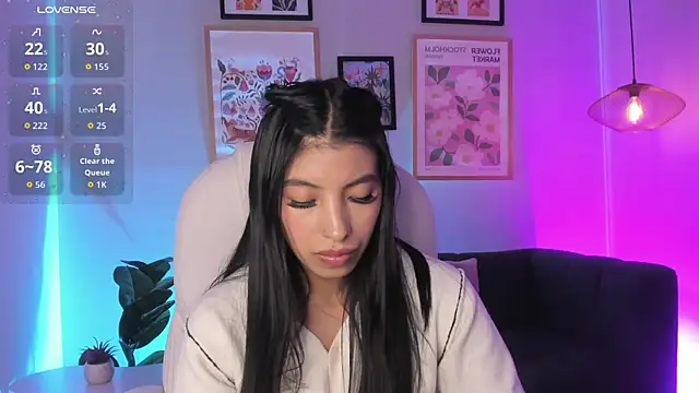 חדר צ'אט בשידור חי של Tiffany_Low