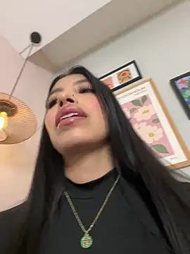 Tiffany_Low чат на живо