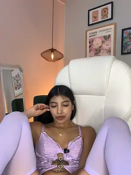 XXX chat uživo modela Tiffany_Low