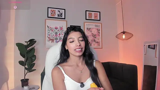 Chat XXX en directo de Tiffany_Low