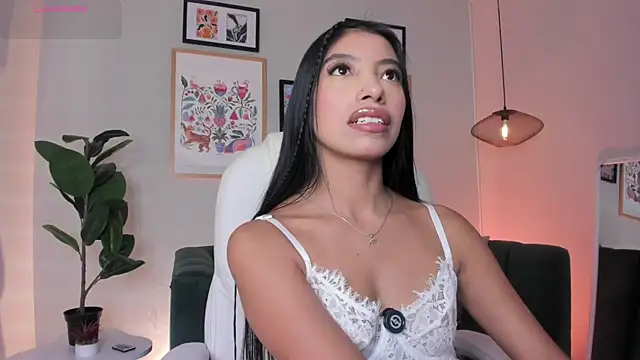 Tiffany_Low Chat XXX in diretta