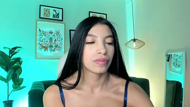Tiffany_Low webcam show