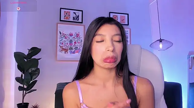 Tiffany_Low – Naživo XXX chat