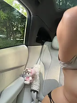 הופעת וובקאם של yuki_june