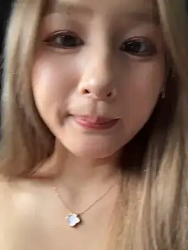 yuki_june Show in webcam