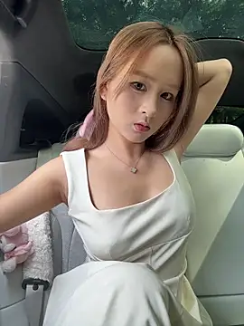 הופעת וובקאם של yuki_june