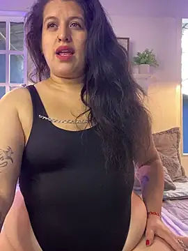 Chatroom XXX en direct de Andrea_secret_