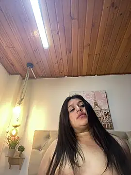 Andrea_secret_ XXX чат на живо