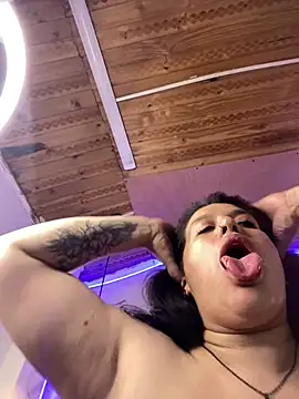 Andrea_secret_n Webbikameraesitys