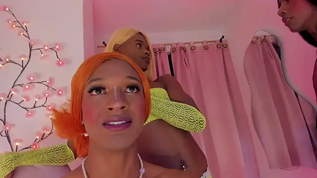 Show webcam de Mara_royal