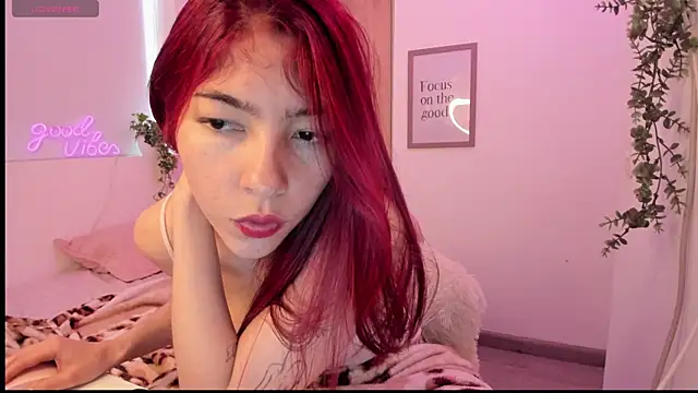 Онлайн чат XXX SarahLee__